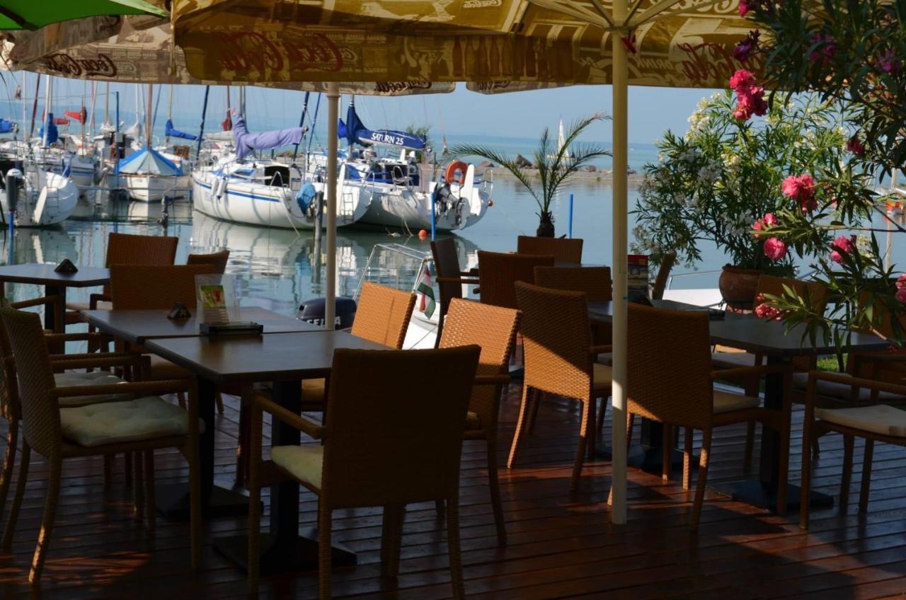 Lake House Siofok Exterior photo